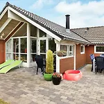 Luxury Retreat By Bork - By Traum