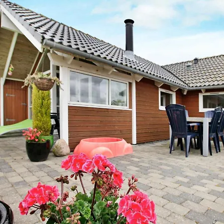 Three-bedroom In 55 Holiday home Hemmet